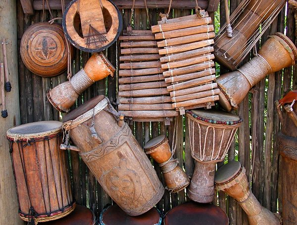 Perkussion Trommeln Congos Djembe